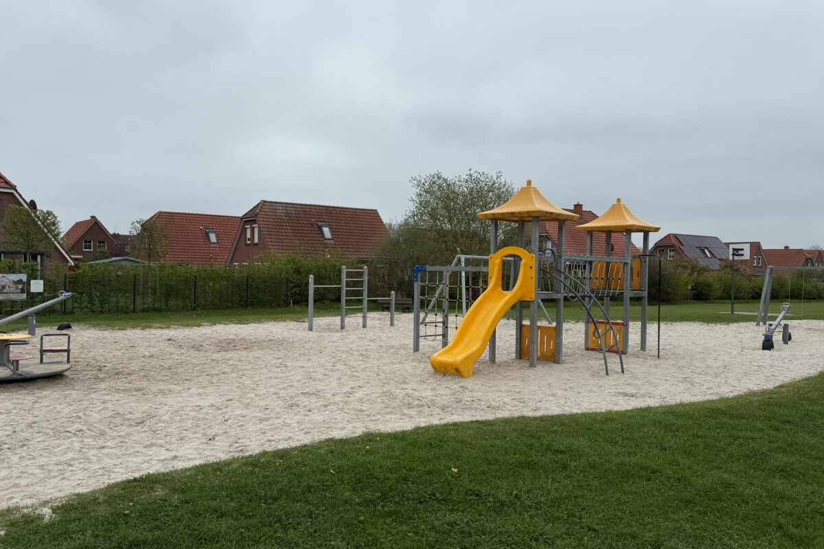 Spielplatz um die Ecke